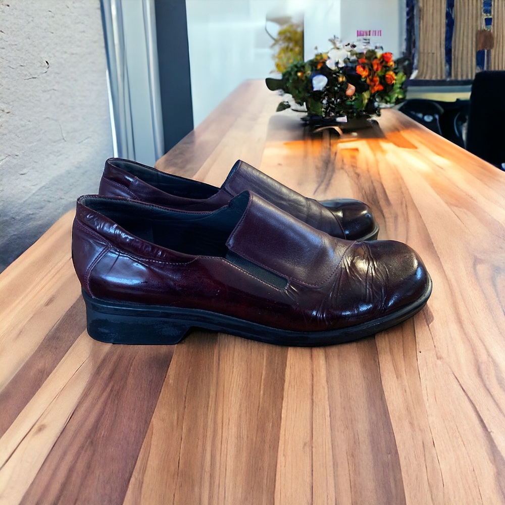 Durea Greenway Women Red Wine Leather Slip on Comfy Shoes  Size 8